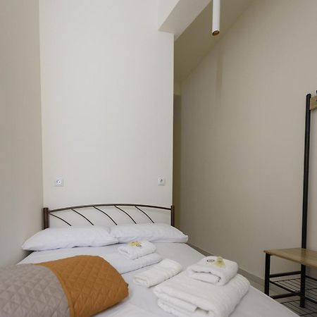 Athens Commercial Екстер'єр фото