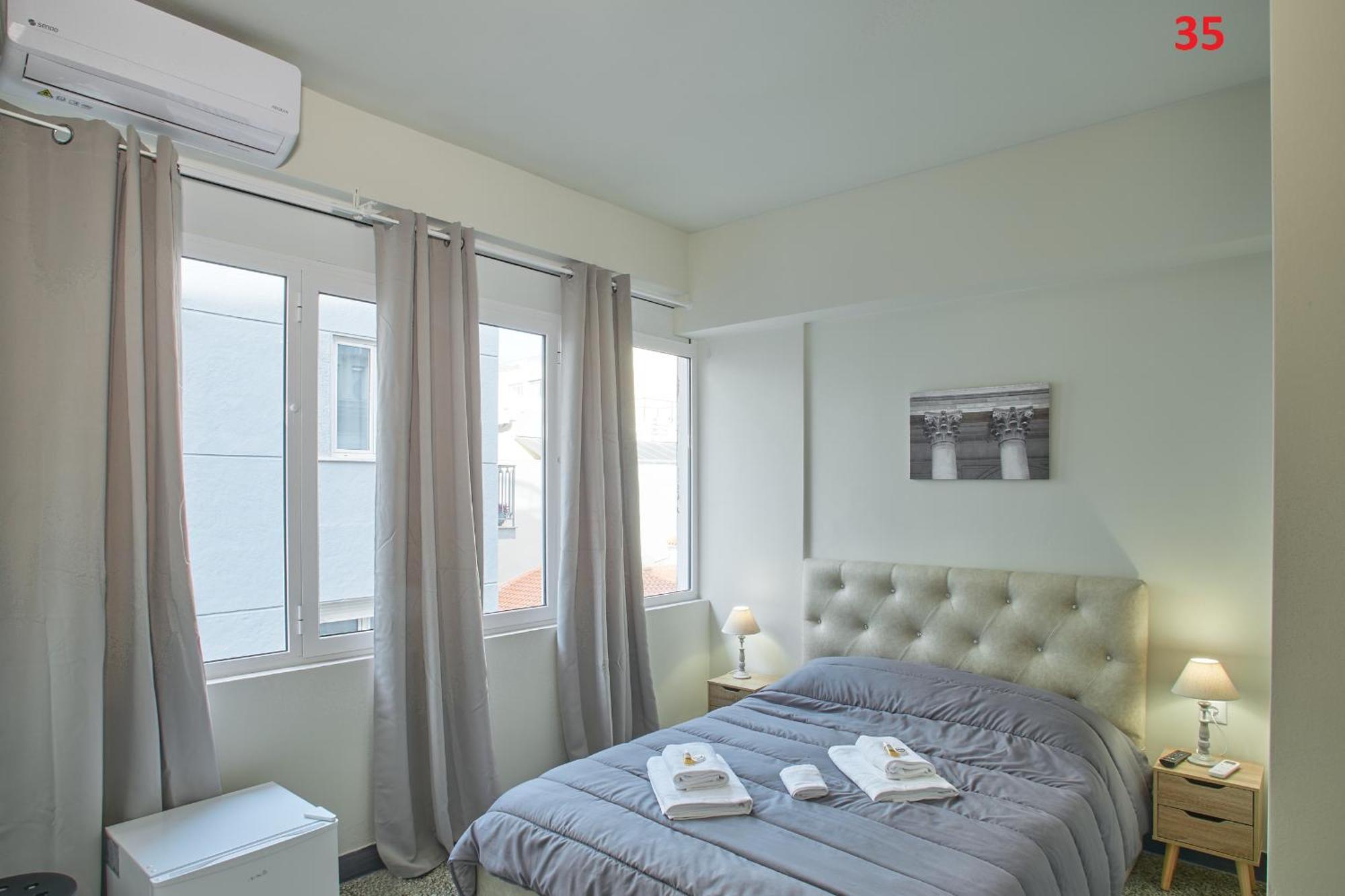 Athens Commercial Екстер'єр фото